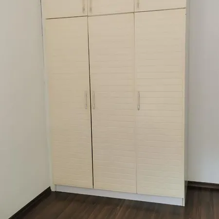 Rix Apartment *