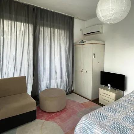 Rix Kiralama, Ortak Banyo Mutfak Appartamento Kyrenia (Northern Cyprus)
