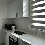 Apartment Rix Kiralama, Ortak Banyo Mutfak Kyrenia (Northern Cyprus)