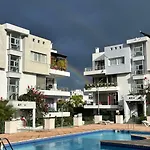 Apartment Rix Kiralama, Ortak Banyo Mutfak Kyrenia (Northern Cyprus)
