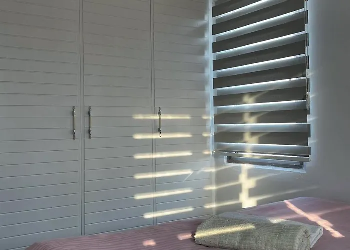 Rix * Kyrenia (Northern Cyprus)